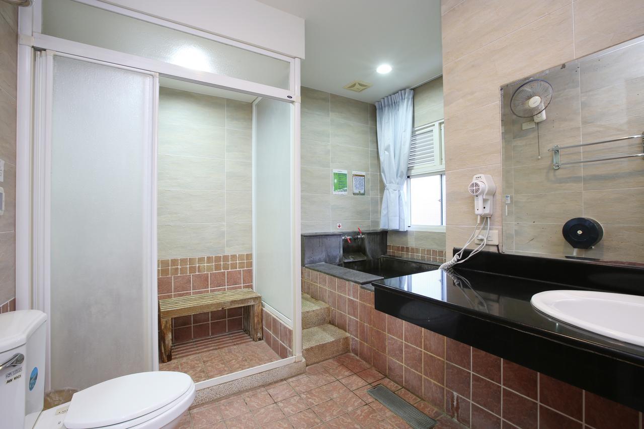 Cyuan Tang Hot Spring Hotel Jiaoxi Exterior foto